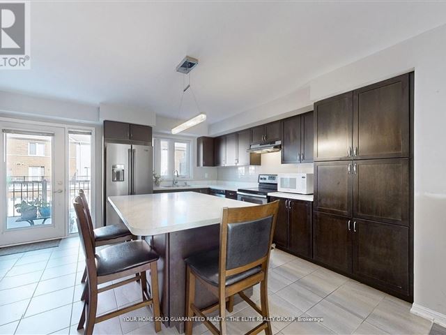 Daniels FirstHome Brampton at Sunny Meadow - 213 250 Sunny Meadow Boulevard - photo 1