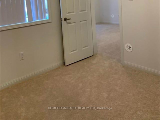 Daniels FirstHome Brampton at Sunny Meadow - 98 250 Sunny Meadow Boulevard - photo 3