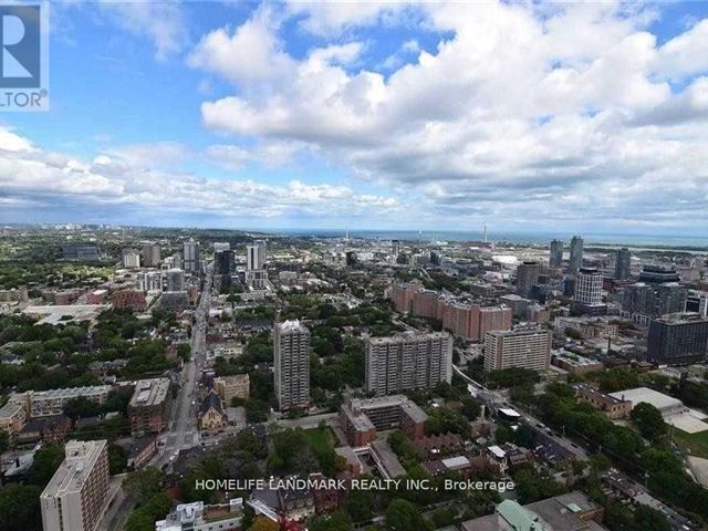 Dundas Square Gardens - 5002 200 Dundas Street East - photo 2