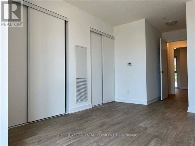 Empire Phoenix Condos - 130 251 Manitoba Street - photo 2