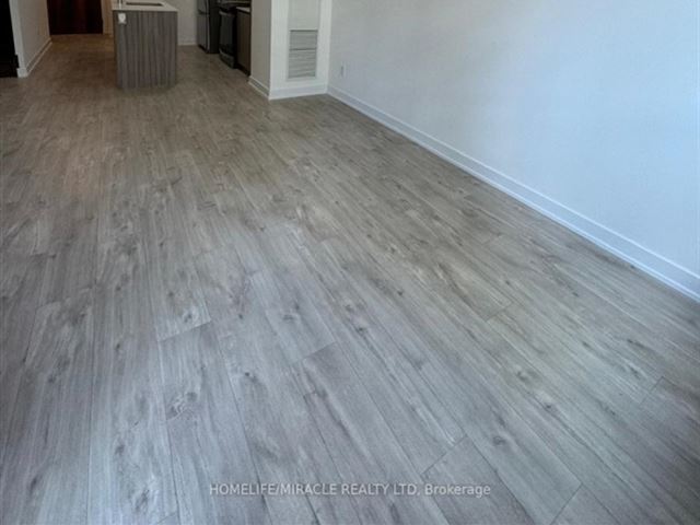 Empire Phoenix Condos - 112 251 Manitoba Street - photo 3