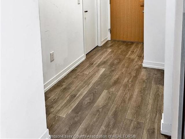 Arc Erin Mills - 323 2520 Eglinton Avenue West - photo 2