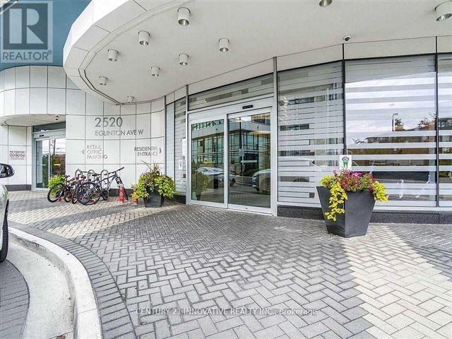 Arc Erin Mills - 1016 2520 Eglinton Avenue West - photo 3