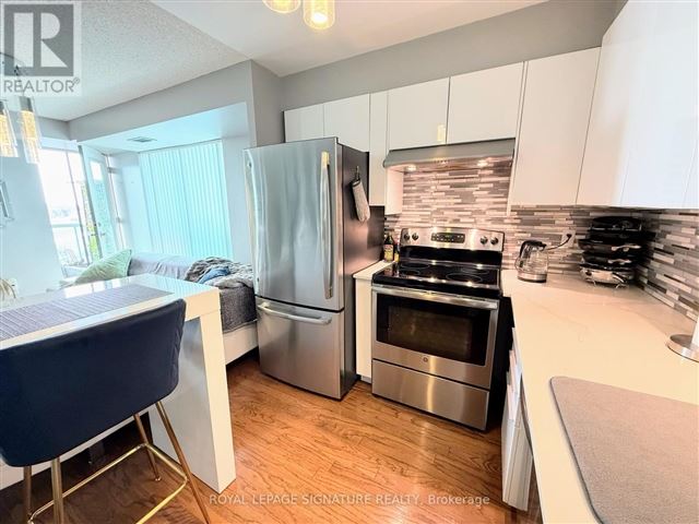 2545 Erin Centre BLVD - 610 2545 Erin Centre Boulevard - photo 3