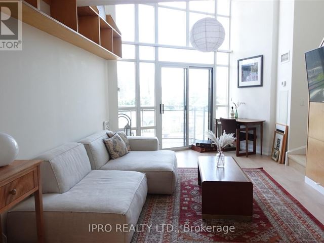 Space Lofts - 819 255 Richmond Street East - photo 1