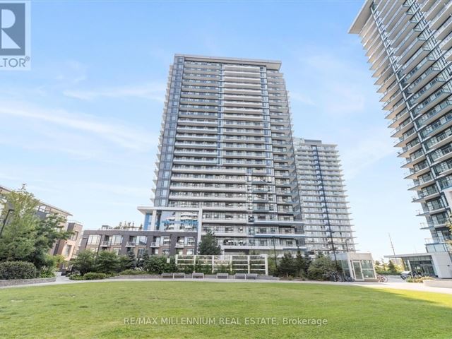 The West Tower - Daniels Erin Mills - 609 2560 Eglinton Avenue West - photo 2