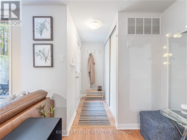 Newtowns at King Towns - 1533 20 Laidlaw Street - photo 2