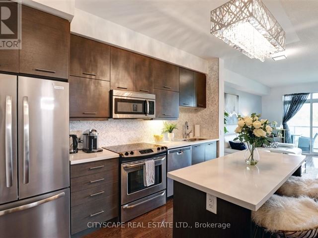 Bravo Boutique Condos - 505 26 Norton Avenue - photo 3