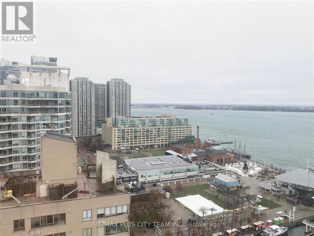 Harbourpoint 2 - 2508 260 Queens Quay West - photo 1