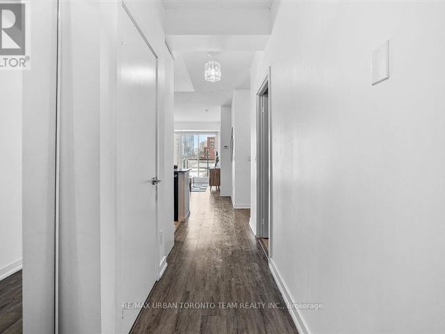 One Park West - 514 260 Sackville Street - photo 3