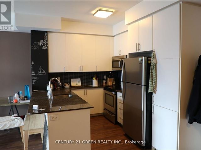 One Park West - 515 260 Sackville Street - photo 2