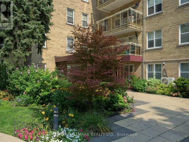 The Courtyards of Upper Forest Hill - 301 2603 Bathurst Street - photo 1