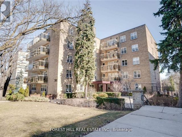 The Courtyards of Upper Forest Hill - 102 2603 Bathurst Street - photo 1