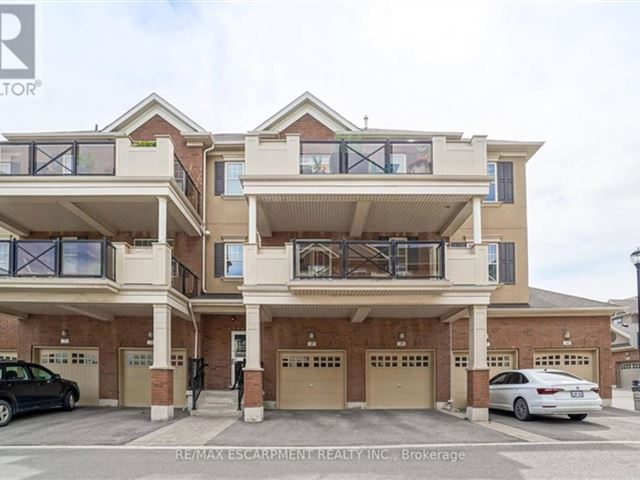 Ballantry Homes - 211 263 Georgian Drive - photo 1