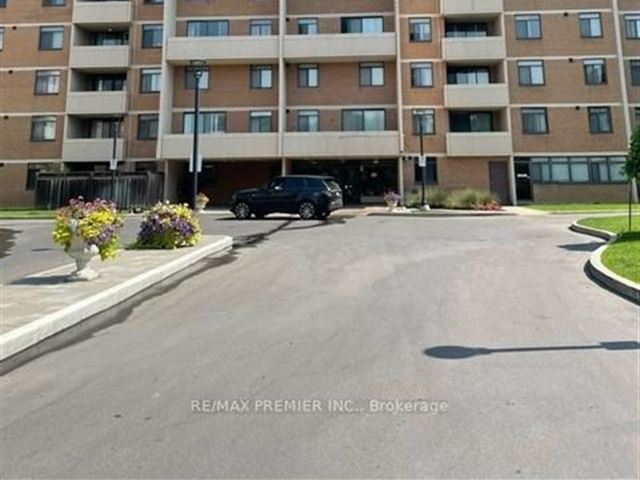 2645 Jane Street Condos - 520 2645 Jane Street - photo 1