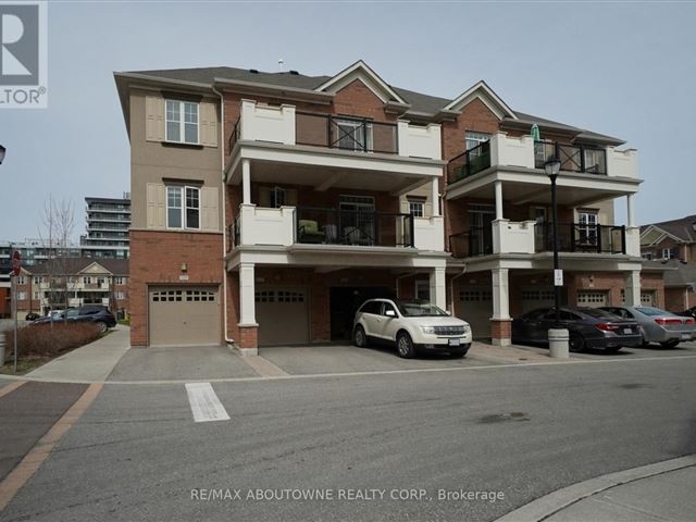 Ballantry Homes - 312 263 Georgian Drive - photo 1