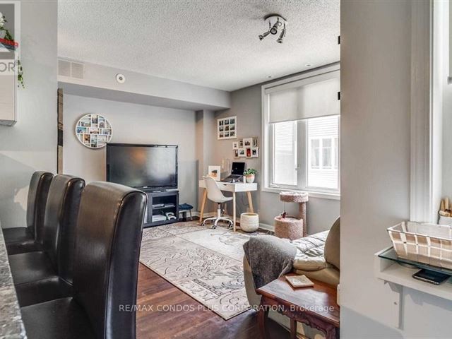 King West VillageTowns - 512 92 Strachan Avenue - photo 3