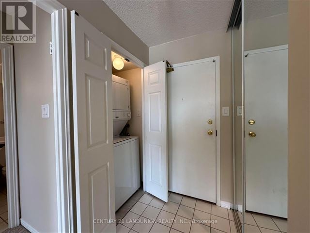 270 Davis Drive - 511 270 Davis Drive - photo 3