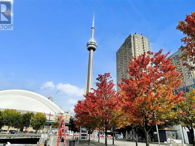 Harbourpoint 3 - 2504 270 Queens Quay West - photo 1