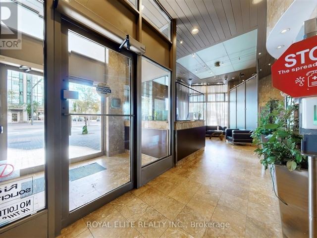 Harbourpoint 3 - 2504 270 Queens Quay West - photo 2