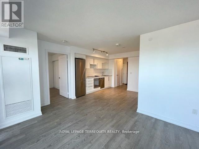 Avani 2 At Metrogate - 1519 275 Village Green Square - photo 2