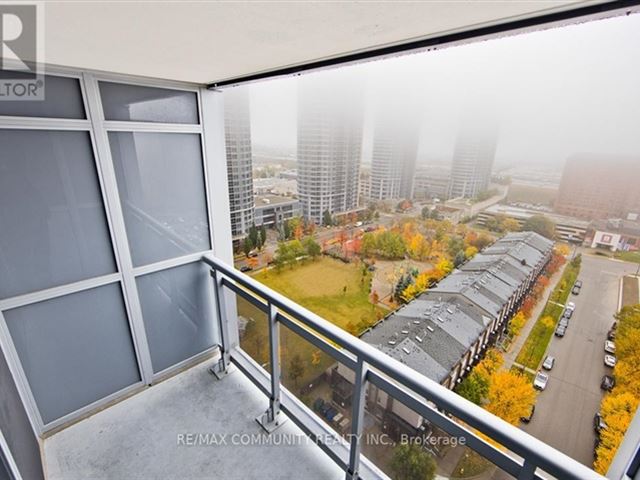 Avani 2 At Metrogate - 1724 275 Village Green Square - photo 3