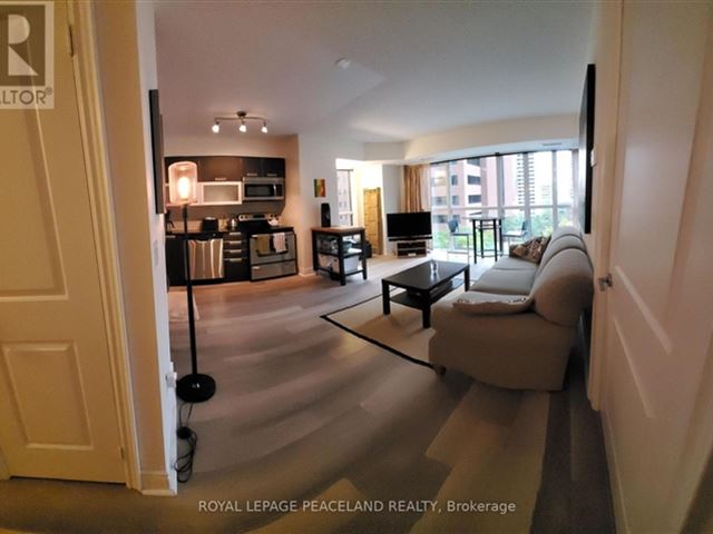 Couture - 701 28 Ted Rogers Way - photo 2