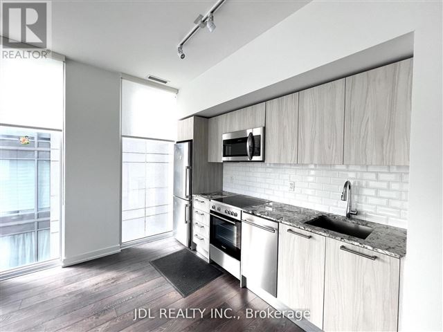 VOX Condos - 2102 28 Wellesley Street East - photo 3