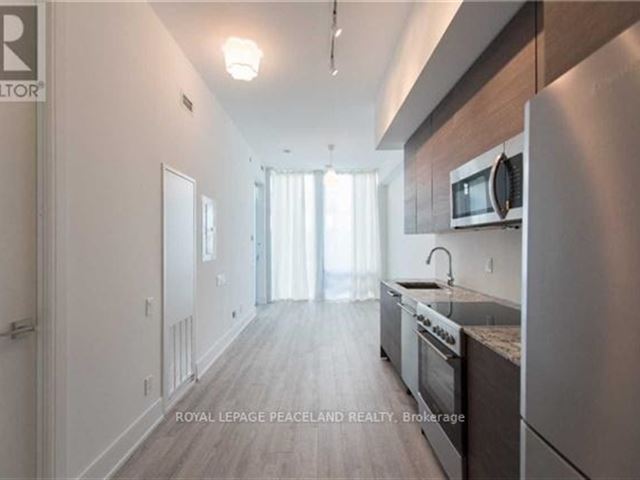 VOX Condos - 3604 28 Wellesley Street East - photo 3