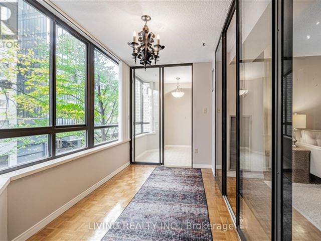 One Park Lane 1 - 308a 280 Simcoe Street - photo 1