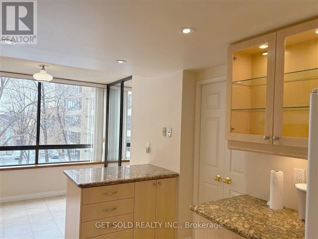 One Park Lane 1 - 401 280 Simcoe Street - photo 3