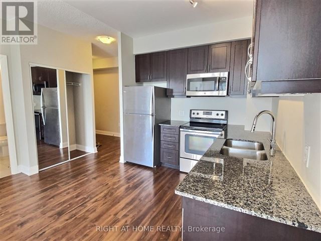 The 2800 Condos - 416 2800 Keele Street - photo 1