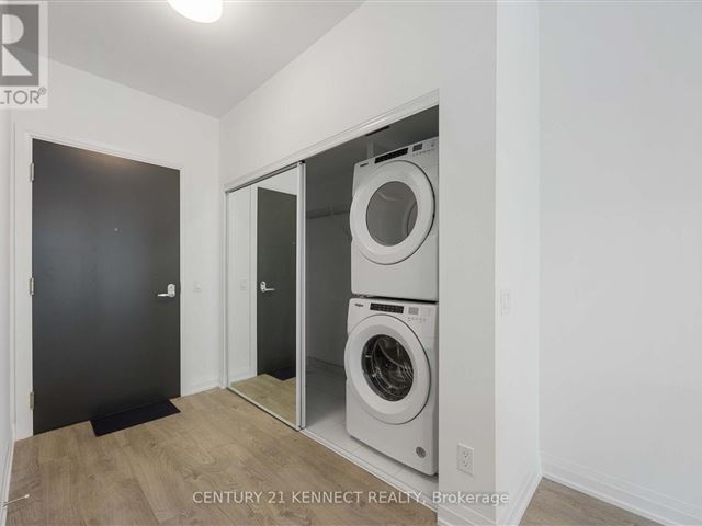 Linx Condos - 1108 286 Main Street - photo 3