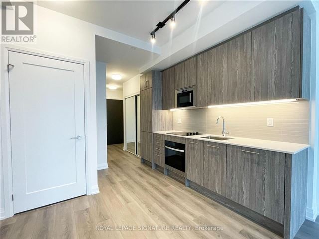 Linx Condos - 1102 286 Main Street - photo 1