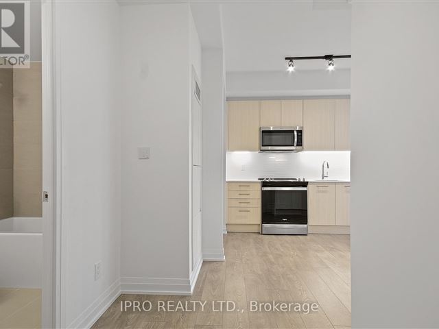 Linx Condos - 914 286 Main Street - photo 2