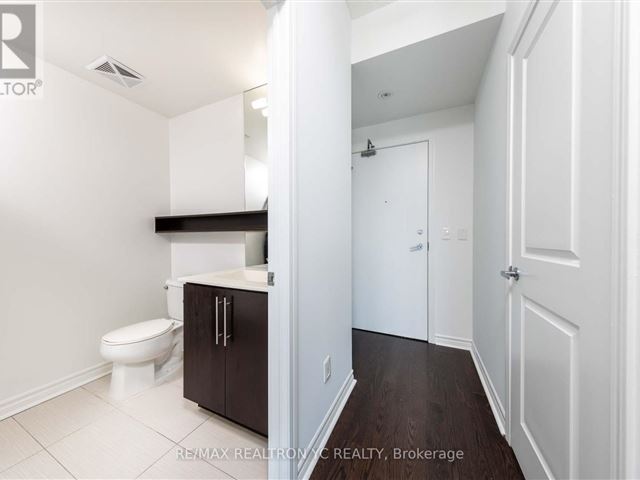 ARC - 621 2885 Bayview Avenue - photo 2