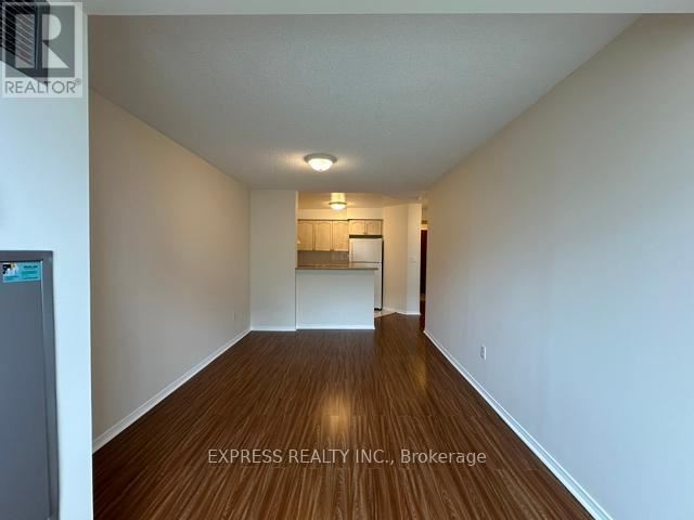 The Plaza - 906 29 Pemberton Avenue - photo 2