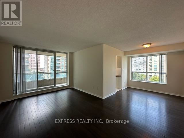 The Plaza - 603 29 Pemberton Avenue - photo 2