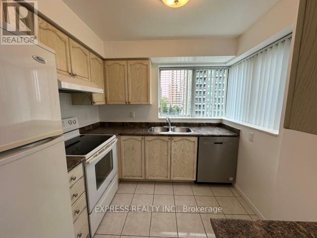 The Plaza - 603 29 Pemberton Avenue - photo 1