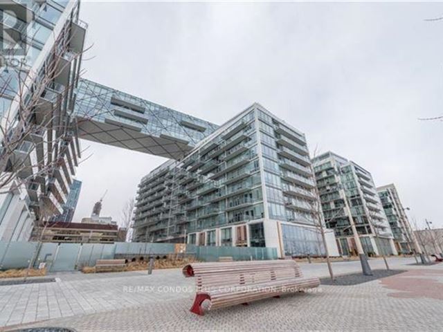 Pier 27 Phase 2 - 521 29 Queens Quay East - photo 1