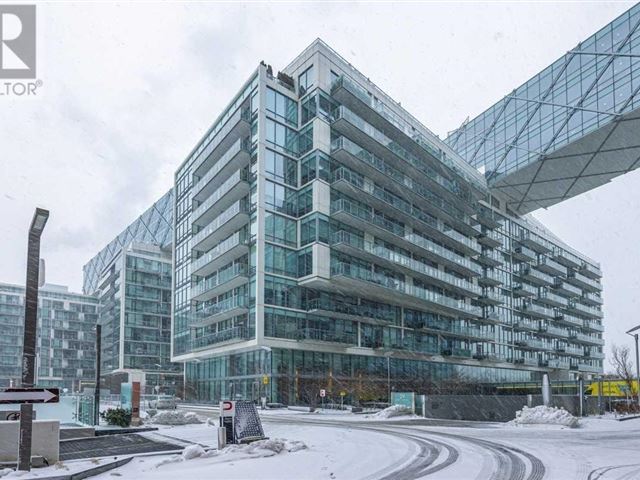 Pier 27 Phase 2 - 813 29 Queens Quay East - photo 1