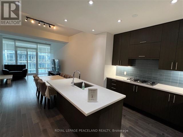 Pier 27 Phase 2 - 908 29 Queens Quay East - photo 3