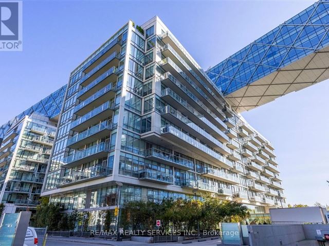 Pier 27 Phase 2 - 1110 29 Queens Quay East - photo 2