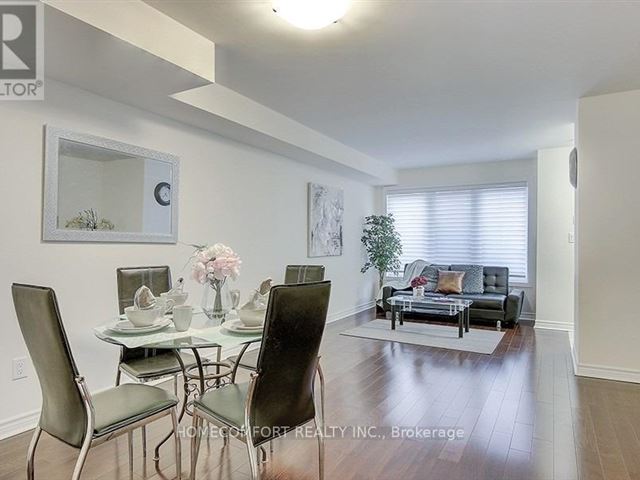 Markham Gardens - 205 19 Rosebank Drive - photo 2