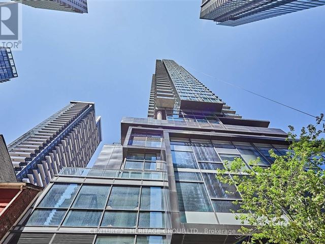 The Bond Condos - 3004 290 Adelaide Street West - photo 1