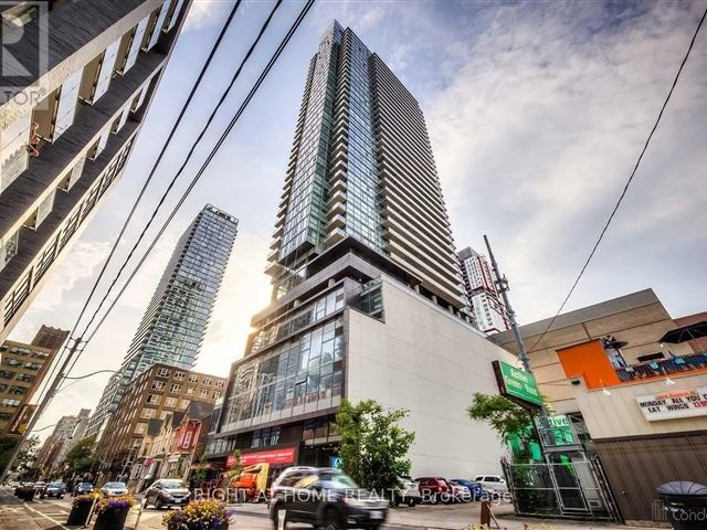 The Bond Condos - 3212 290 Adelaide Street West - photo 1