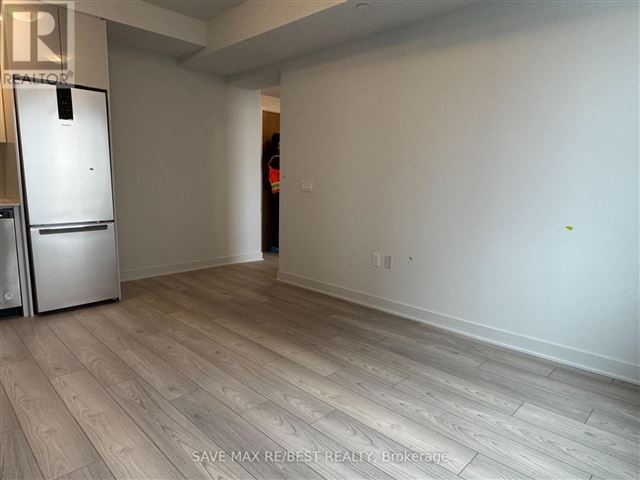 Nord West Condos at Expo City - 2705 2920 Highway 7 Highway - photo 2