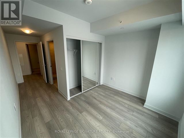 Nord West Condos at Expo City - 3001 2920 Highway 7 Highway - photo 2