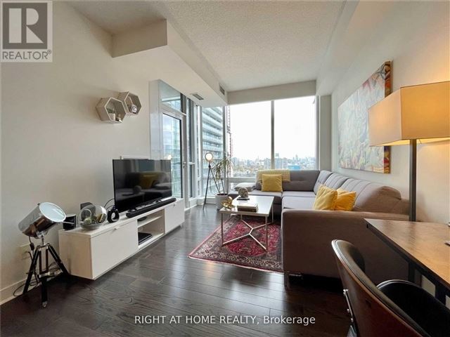 The Pinnacle on Adelaide - 2303 295 Adelaide Street West - photo 1