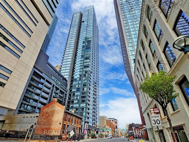 The Pinnacle on Adelaide - 3106 295 Adelaide Street West - photo 1